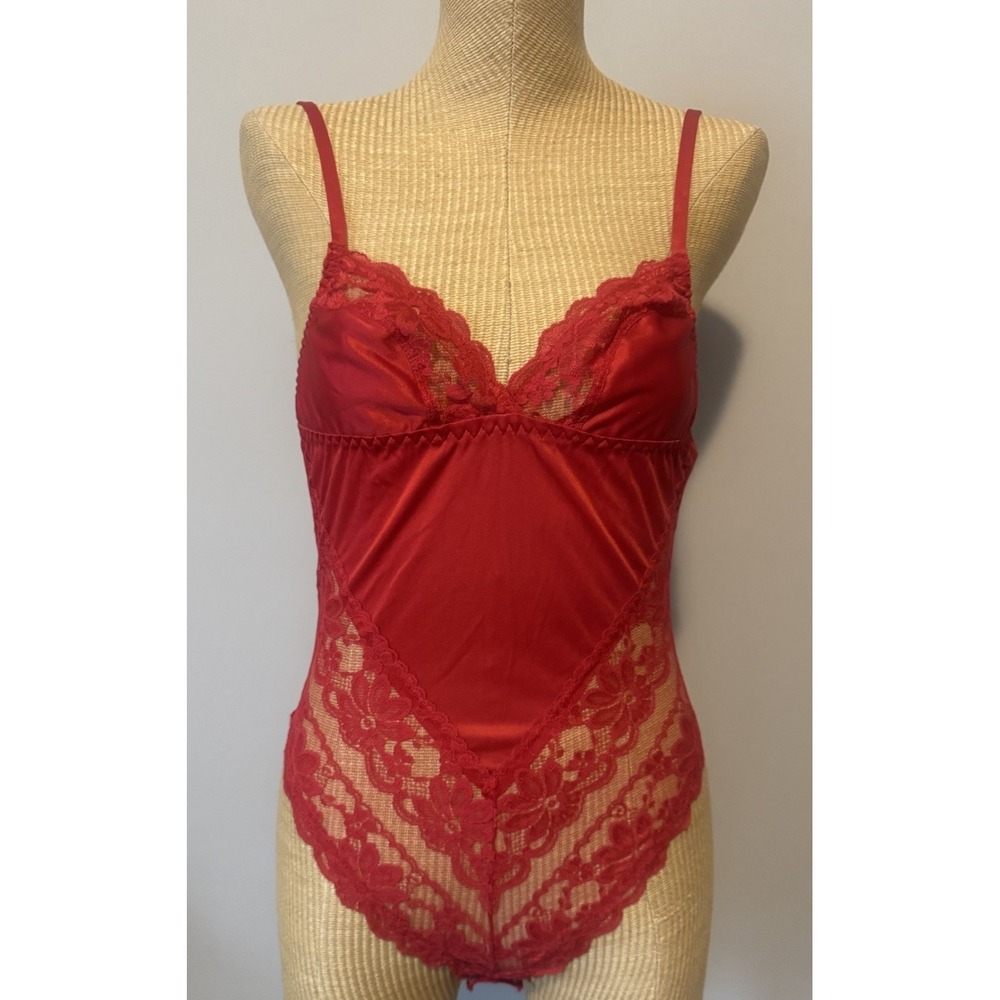VTG‎ Dolores for Poirette Red Lace Teddy Bodysuit Sheer Lingerie Union USA 32 SM